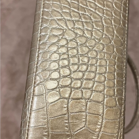 LIZ Claiborne Gold  faux croc shoulder bag - Picture 4 of 10